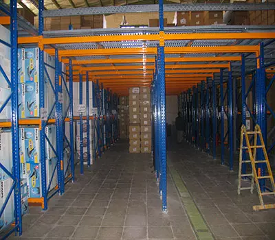 نیم طبقه راک