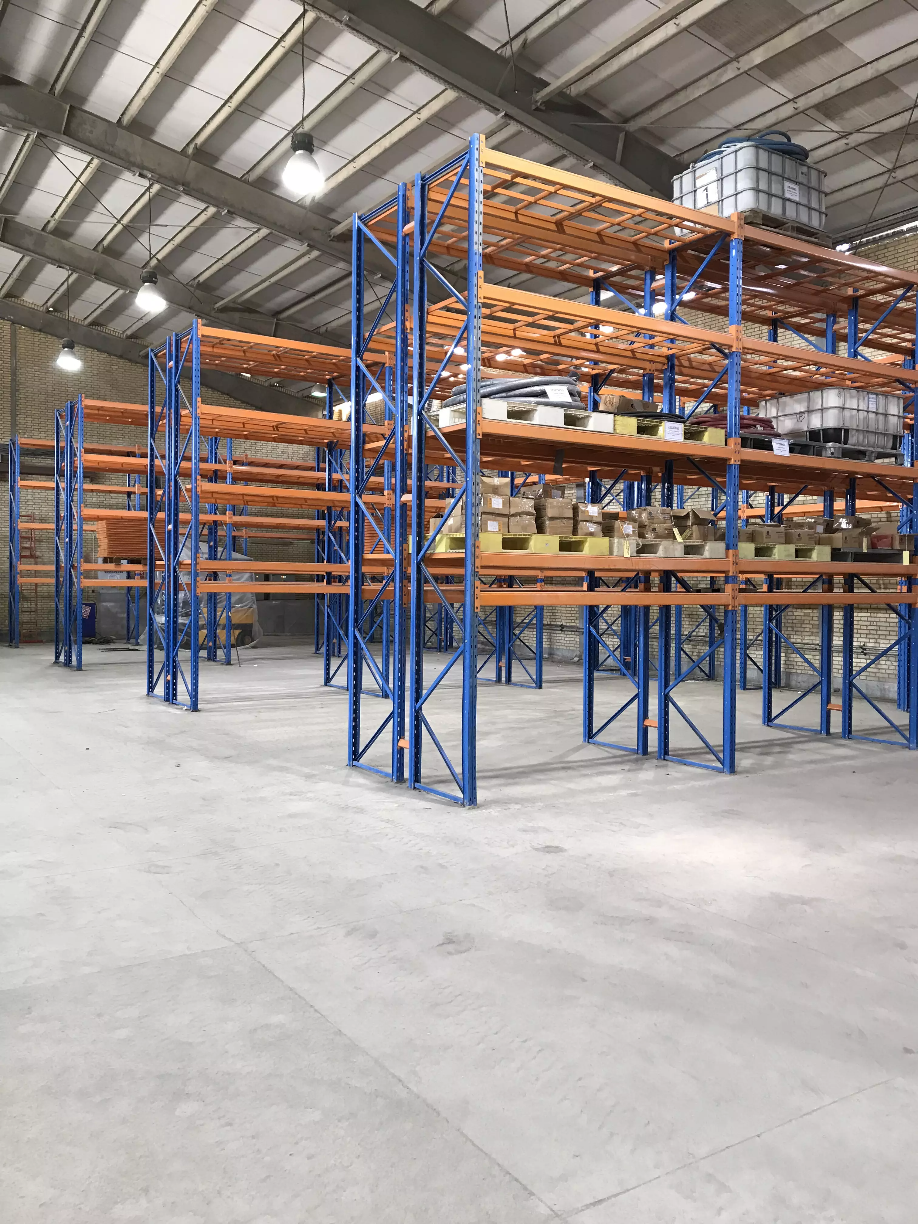 قفسه بندی پالت راک