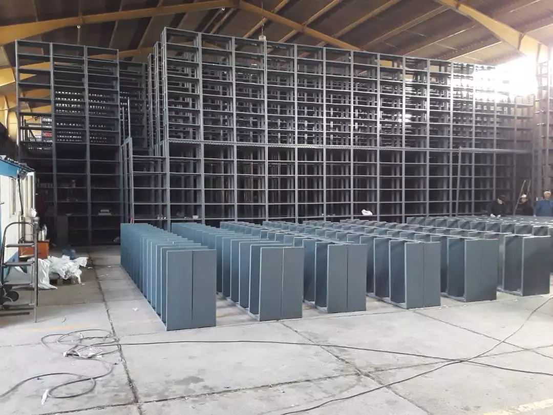 قفسه بندی پیچ و مهره ای