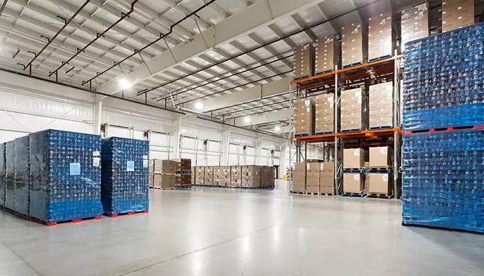 انبار مواد غذایی