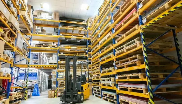 حمل و نقل کالا در انبار